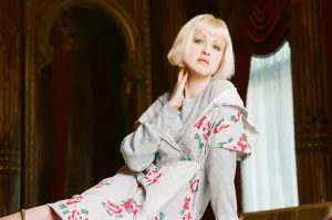 Mirror/0100to0199 00110/cyndi lauper american singer pictured march 1993 Mirror/0100to0199 00110/cyndi lauper american singer pictured march 1993