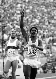 Daley Thompson winning Decathlon 400m at the 1984 Olympics in Los Angeles Daley Thompson winning Decathlon 400m at the 1984 Olympics in Los Angeles