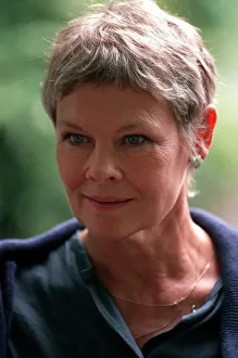 DAME JUDi DENCH DURING FILMING OF THE TV PROGRAMME AS TIME GOES BY - 30/06/1992 DAME JUDi DENCH DURING FILMING OF THE TV PROGRAMME AS TIME GOES BY - 30/06/1992