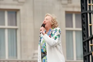 Dame Vera Lynn singing for the crowds gathered at Buckingham Palace for World War II VE Dame Vera Lynn singing for the crowds gathered at Buckingham Palace for World War II VE