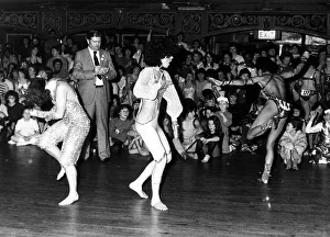 Dancers Dancing - Pre Disco Kidd Championship carltoncards0406 Dancers Dancing - Pre Disco Kidd Championship carltoncards0406