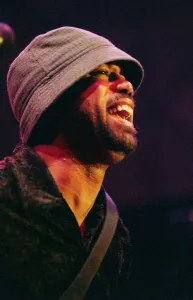 Darius Rucker singing during concert October 1998 Darius Rucker singing during concert October 1998