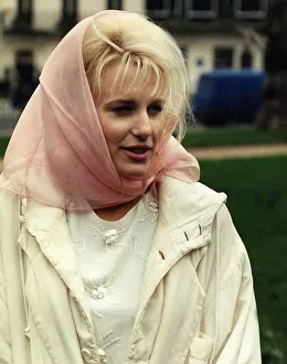 Daryl Hannah American Actress Dbase A©Mirrorpix Daryl Hannah American Actress Dbase A©Mirrorpix