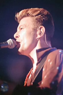 Images Dated 5th August 1997: David Bowie in Concert, The Earthling World Tour, pictured at Rock City, Nottingham