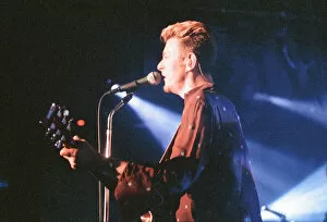 Images Dated 5th August 1997: David Bowie in Concert, The Earthling World Tour, pictured at Rock City, Nottingham