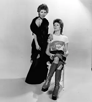 David Bowie and Lulu - December 1973 DavidBowie singers studio shot David Bowie and Lulu - December 1973 DavidBowie singers studio shot