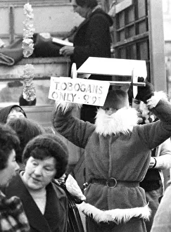 David Burbidge was in his Santa outfit selling sledges in Glasgow when the police arrived David Burbidge was in his Santa outfit selling sledges in Glasgow when the police arrived