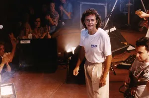 David Essex Pop Singer Actor on stage A©Mirrorpix David Essex Pop Singer Actor on stage A©Mirrorpix