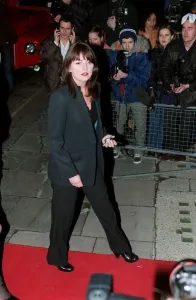 Davinia McColl TV Presenter March 98 Arriving at the royal albert hall to hear Davinia McColl TV Presenter March 98 Arriving at the royal albert hall to hear