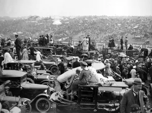 Derby Day scenes, 1920 Derby Day scenes, 1920