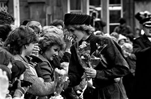 Images Dated 1st January 1993: DIANA, THE PRINCESS OF WALES MEETING PEOPLE IN CARLISLE 1993