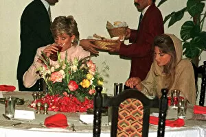 Images Dated 21st February 1996: Diana, Princess of Wales at a restaurant for dinner with her friend Jemima Khan (right