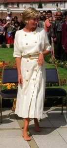 Diana, Princess of Wales during her visit to the Shri Swaminarayan Mandir Hindu Temple in Diana, Princess of Wales during her visit to the Shri Swaminarayan Mandir Hindu Temple in