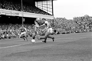 Division 1 football. Arsenal 1 v. Sheffield Wednesday 1. September 1985 LF15-15-086 Division 1 football. Arsenal 1 v. Sheffield Wednesday 1. September 1985 LF15-15-086
