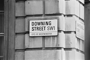 Images Dated 30th November 1982: Downing Street, SW1, City of Westminster, London, 30th November 1982