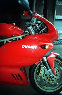 DUCATI 900ss January 1999 Fairing drilled brake disc forks motorcycle DUCATI 900ss January 1999 Fairing drilled brake disc forks motorcycle