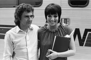 Dudley Moore and Liza Minnelli in New York. 18th July 1980 Dudley Moore and Liza Minnelli in New York. 18th July 1980