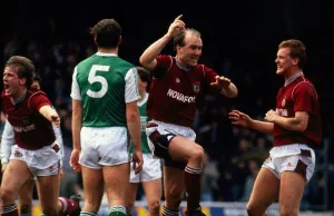 Eamonn Bannon celebrates scoring goal April 1989 Eamonn Bannon celebrates scoring goal April 1989