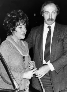 Elizabeth Taylor actress arrives at her London home in Cheyne Gardens Elizabeth Taylor actress arrives at her London home in Cheyne Gardens