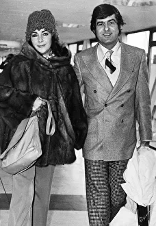 Elizabeth Taylor with boyfriend Henry Wynberg at Heathrow about to board a plane to Los Elizabeth Taylor with boyfriend Henry Wynberg at Heathrow about to board a plane to Los