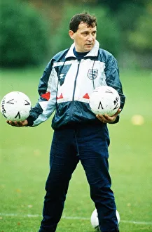 England Manager Graham Taylor at an England FC photocall. 1st October 1990 England Manager Graham Taylor at an England FC photocall. 1st October 1990