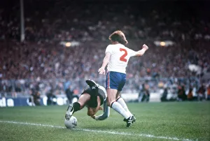 England v Argentina May 1980 Phil Neal fouls Diego Maradona CL13 649 England v Argentina May 1980 Phil Neal fouls Diego Maradona CL13 649
