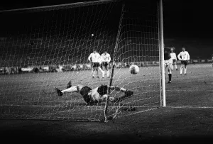 England v West Germany European Nations Cup 1972 1st leg at Wembley Gordon England v West Germany European Nations Cup 1972 1st leg at Wembley Gordon