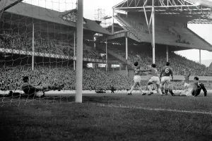English League Division One match at Goodison Park Everton 1 v Nottingham Forest 0 English League Division One match at Goodison Park Everton 1 v Nottingham Forest 0