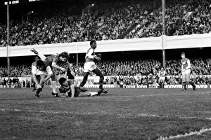 English League Division One match at Highbury. Arsenal 1 v Everton 1 English League Division One match at Highbury. Arsenal 1 v Everton 1