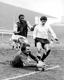 English League Division One match at Upton Park. West Ham United 3 v Derby County 3 English League Division One match at Upton Park. West Ham United 3 v Derby County 3