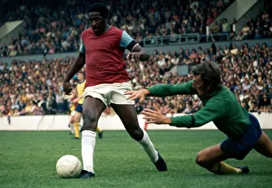 English League Division One match at Upton park West Ham United v manchester United English League Division One match at Upton park West Ham United v manchester United