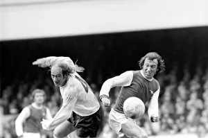 English League Divison One match at Highbury. Arsenal 1 v.Tottenham Hotspur 1 English League Divison One match at Highbury. Arsenal 1 v.Tottenham Hotspur 1