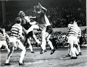 EQI CELTIC VERSUS AJAX MARCH 1971 BILLY MCNEILL COMES UP FOR A CORNER KICK AS EQI CELTIC VERSUS AJAX MARCH 1971 BILLY MCNEILL COMES UP FOR A CORNER KICK AS