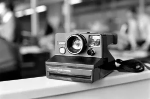 Equipment: Old: Cameras: Polaroid cameras. April 1977 77-01998-001 Equipment: Old: Cameras: Polaroid cameras. April 1977 77-01998-001