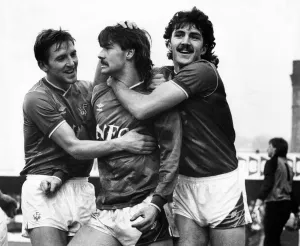 Everton footbaler Ian Snodin congratulated by teammates Gary Stevens (left Everton footbaler Ian Snodin congratulated by teammates Gary Stevens (left