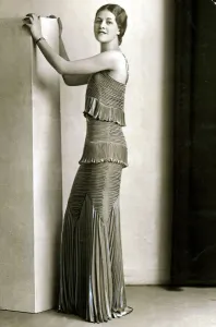 Fashion 1930s Model Long evening gown dress in leaf bud green chiffon with crystal Fashion 1930s Model Long evening gown dress in leaf bud green chiffon with crystal