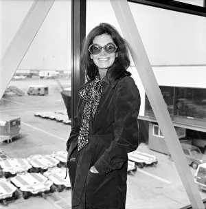 Film actress Gayle Hunnicutt. April 1975 75-2218 Film actress Gayle Hunnicutt. April 1975 75-2218