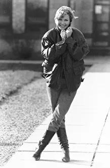 Fiona Fullerton February 1989 dressed for the outdoors A©mirrorpix Fiona Fullerton February 1989 dressed for the outdoors A©mirrorpix