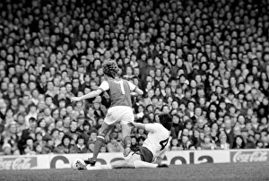 Football: Arsenal (1) vs. Tottenham Hotspur (0). April 1977 77-02053-050 Football: Arsenal (1) vs. Tottenham Hotspur (0). April 1977 77-02053-050
