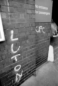 Mirror/0200to0299 00251/football graffiti february 1975 75 01054 002 Mirror/0200to0299 00251/football graffiti february 1975 75 01054 002