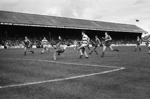 Football match, Reading v Swindon Town. Final score 4-1 to Reading. League Division Three Football match, Reading v Swindon Town. Final score 4-1 to Reading. League Division Three