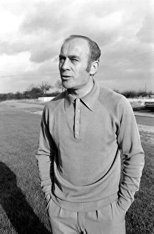 Images Dated 21st January 1975: Football: Ron Saunders. Aston Villa F. C. Manager. January 1975 75-00385-002
