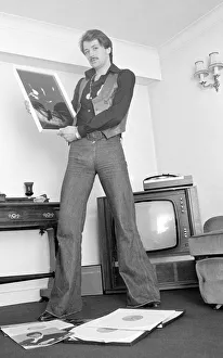 Frank Worthington Leicester and England footballer seen here at his Leicester flat Frank Worthington Leicester and England footballer seen here at his Leicester flat
