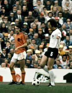 Franz Beckenbauer (West Germany) in World Cup Final against Holland the final Franz Beckenbauer (West Germany) in World Cup Final against Holland the final