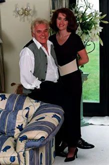 Freddie Starr Comedian/Actor June 98 At home with his wife Donna Freddie Starr Comedian/Actor June 98 At home with his wife Donna