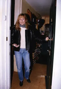 Gaby Roslin TV Presenter of Channel Four Big Breakfast programme leaves home at 4 Gaby Roslin TV Presenter of Channel Four Big Breakfast programme leaves home at 4