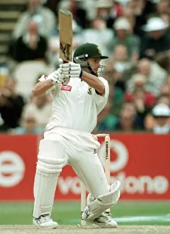Gary Kirsten South African Cricket on his way to score 1998 Gary Kirsten South African Cricket on his way to score 1998