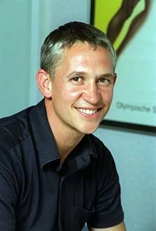 Images Dated 25th August 1999: Gary Lineker TV Presenter former footballer August 1999 A©mirropix