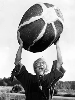 Geoffrey Bayldon as Catweasle from TV Programme 1970 Geoffrey Bayldon as Catweasle from TV Programme 1970