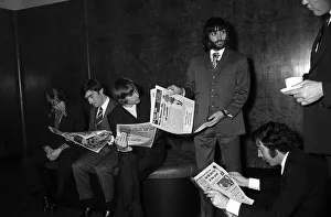 George Best with Manchester United team mates April 1971 reading the papers George Best with Manchester United team mates April 1971 reading the papers